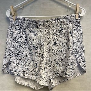 EUC Athleta Shorts size Medium